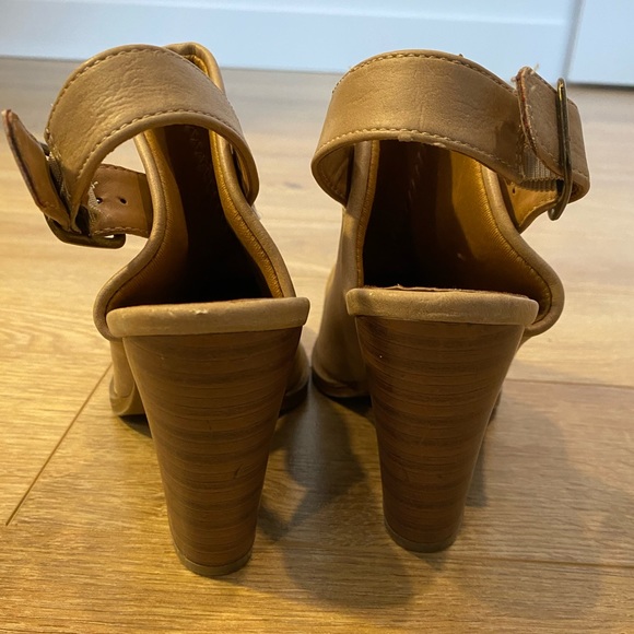 Beige Heels - Picture 3 of 6